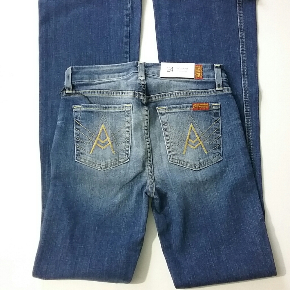 7 For All Mankind 'A' Pocket Flare Jeans - Picture 5 of 8